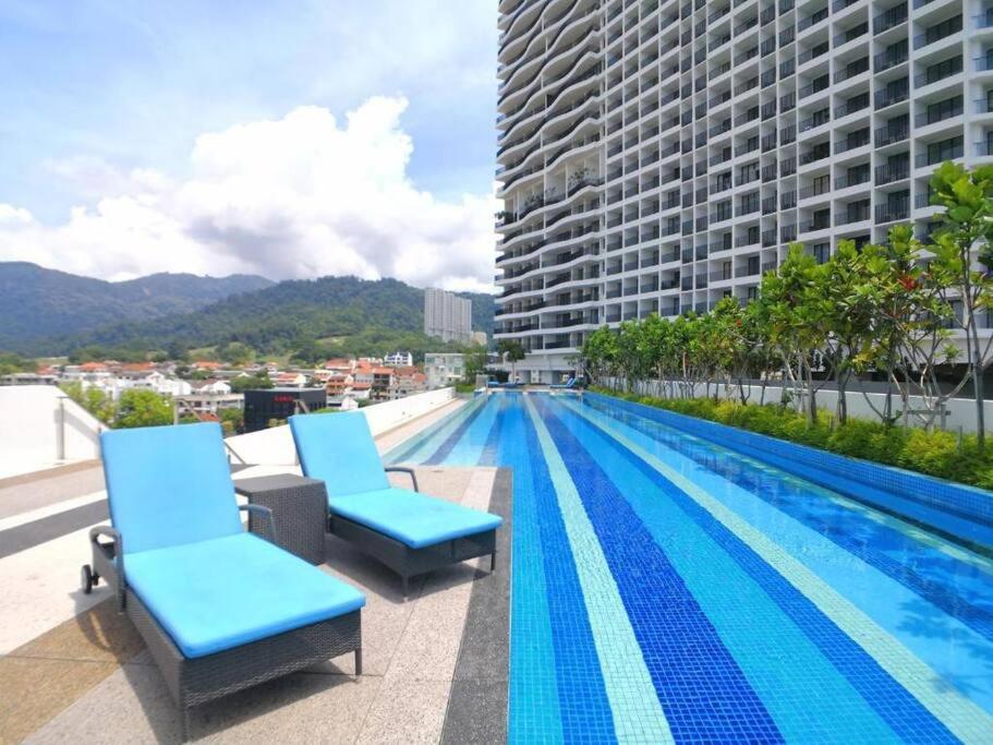 Deluxe Seaview Suite Twin Bed By The Only Bnb Tanjung Tokong 외부 사진